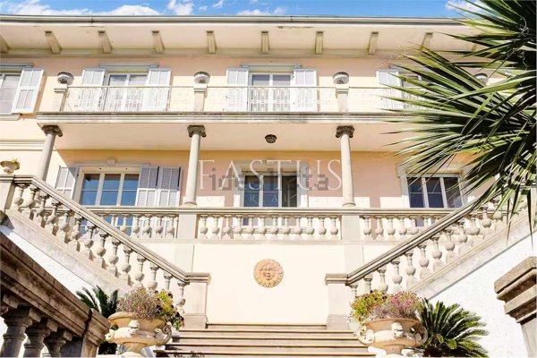 casa indipendente in vendita a Sanremo