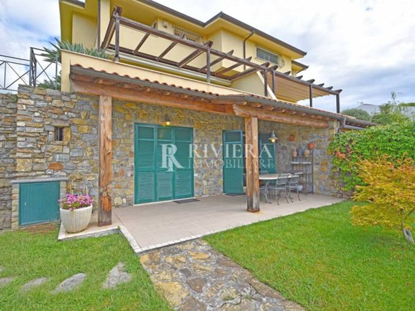 casa indipendente in vendita a Sanremo