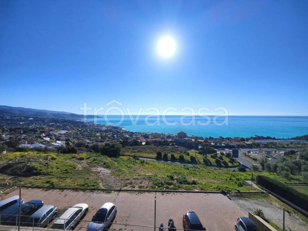 appartamento in vendita a Sanremo in zona Coldirodi