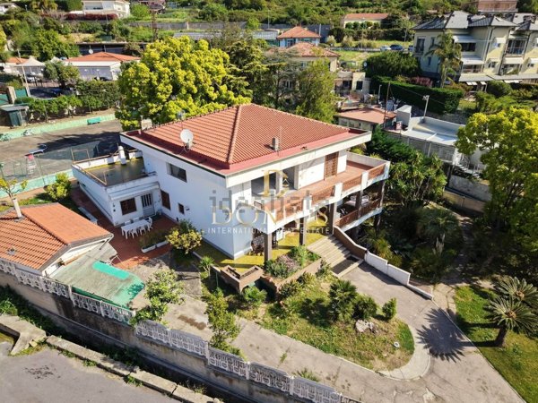 casa indipendente in vendita a Sanremo