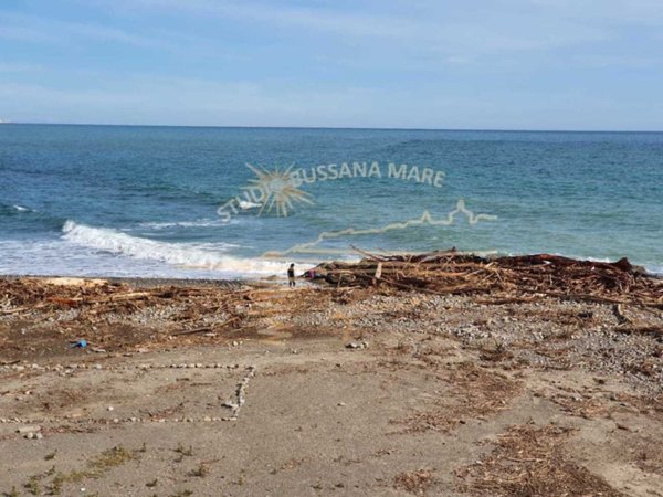 appartamento in vendita a Sanremo in zona Bussana