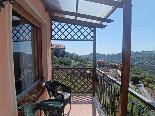 appartamento in vendita a Sanremo in zona Coldirodi