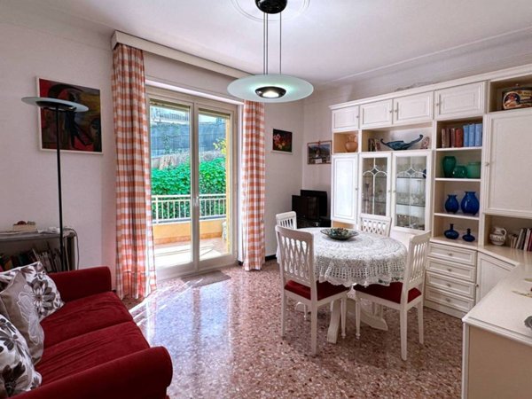 appartamento in vendita a Sanremo in zona Poggio