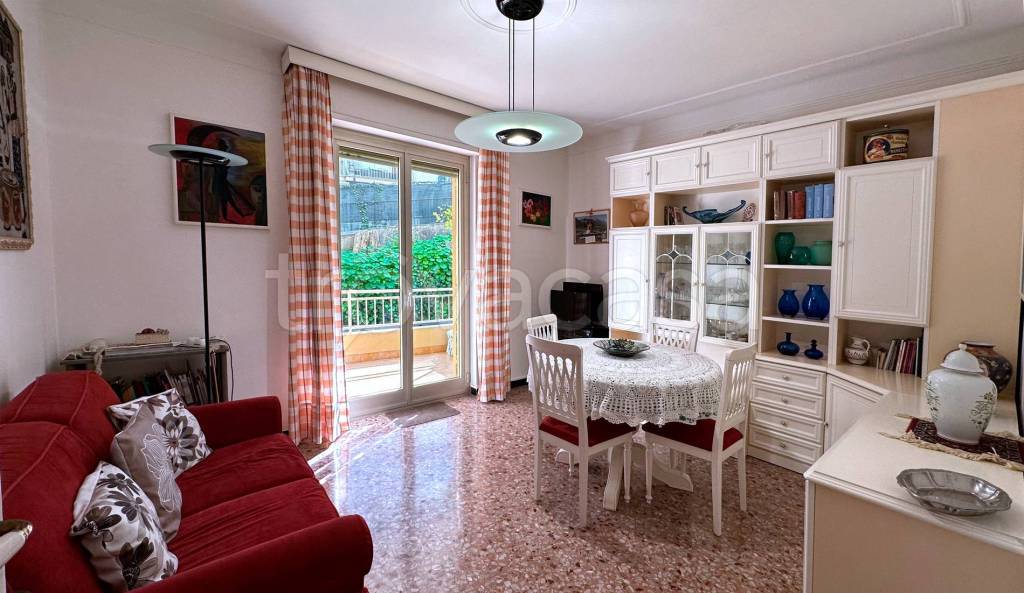 appartamento in vendita a Sanremo in zona Poggio