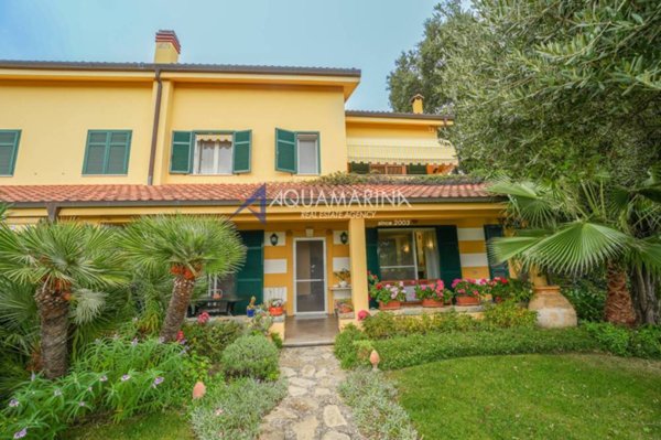 casa indipendente in vendita a Sanremo