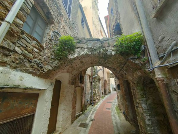 appartamento in vendita a Sanremo in zona Poggio