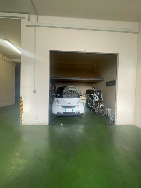 locale di sgombero in vendita a Sanremo