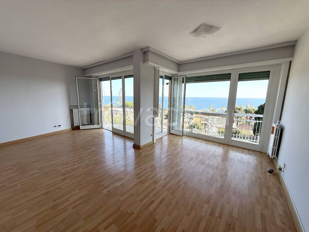 appartamento in vendita a Sanremo