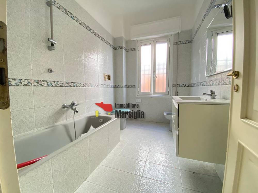casa indipendente in vendita a Sanremo