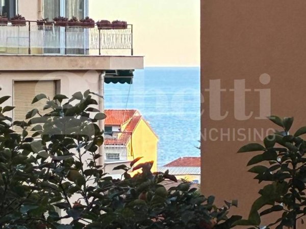appartamento in vendita a Sanremo in zona Poggio