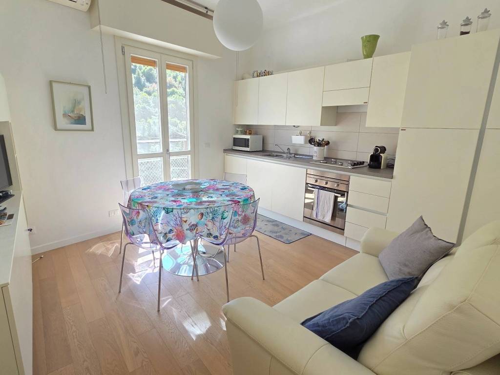 appartamento in vendita a Sanremo