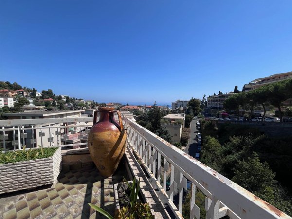 appartamento in vendita a Sanremo