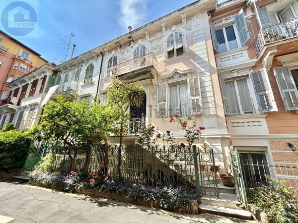 casa indipendente in vendita a Sanremo