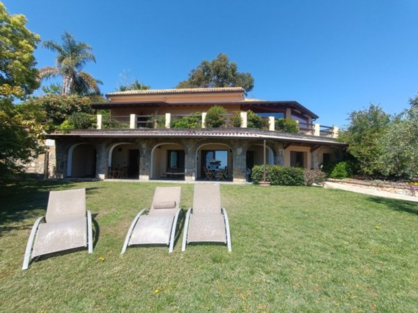 casa indipendente in vendita a Sanremo