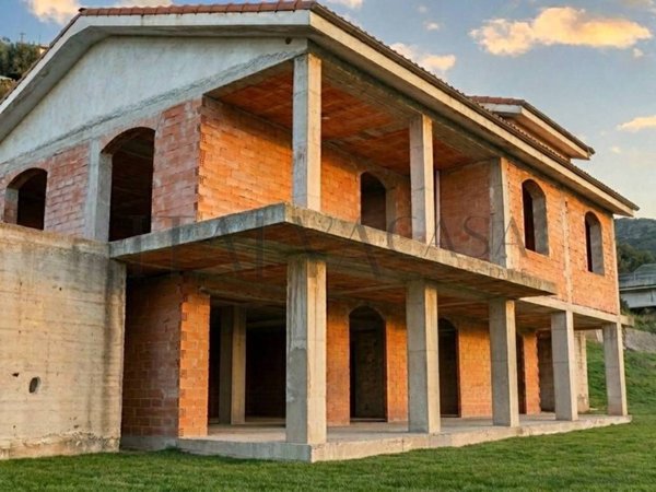 casa indipendente in vendita a Sanremo