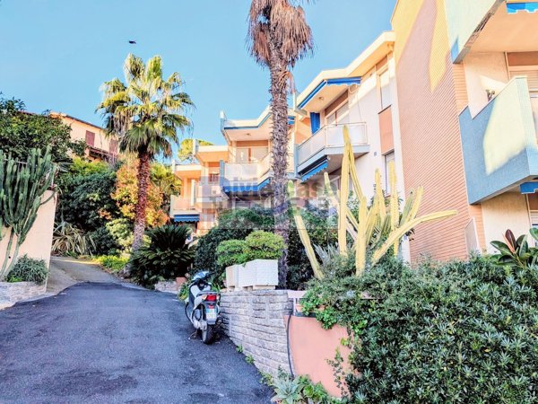 appartamento in vendita a Sanremo in zona Coldirodi