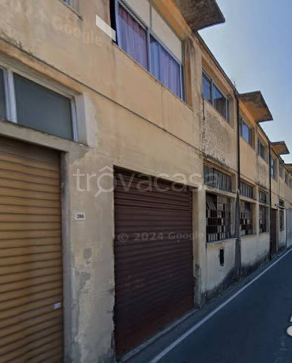 locale commerciale in vendita a Sanremo