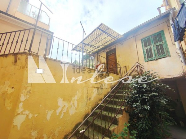 casa indipendente in vendita a Sanremo