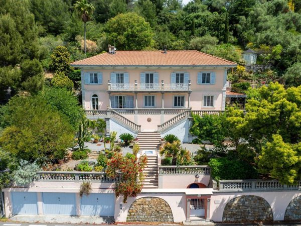 casa indipendente in vendita a Sanremo