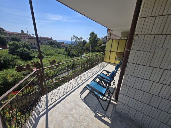 appartamento in vendita a Sanremo in zona Bussana