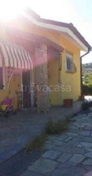 casa indipendente in vendita a Sanremo