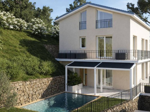 casa indipendente in vendita a Sanremo in zona San Romolo