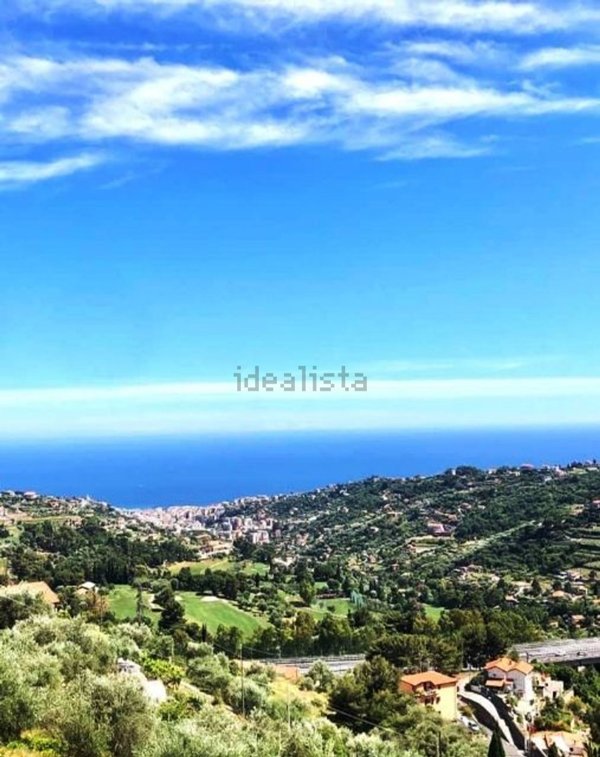 casa indipendente in vendita a Sanremo