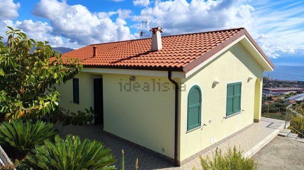 casa indipendente in vendita a Sanremo