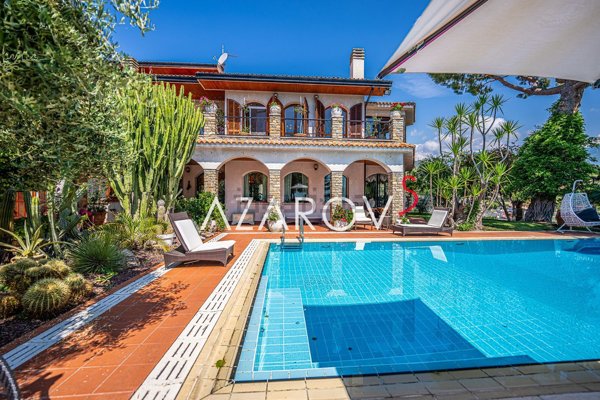casa indipendente in vendita a Sanremo