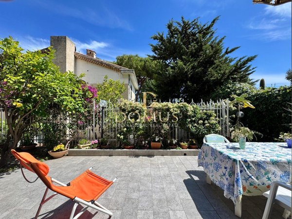appartamento in vendita a Sanremo in zona Coldirodi