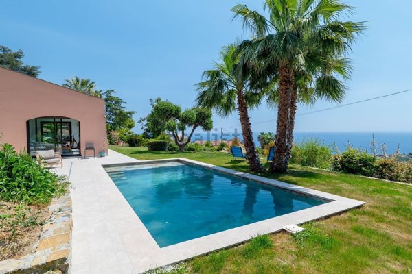 casa indipendente in vendita a Sanremo