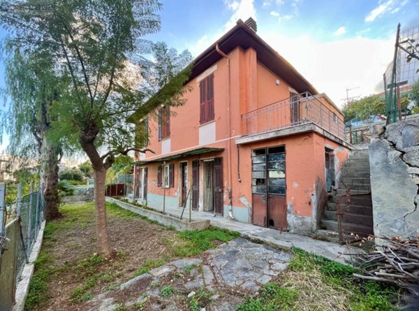casa indipendente in vendita a Sanremo