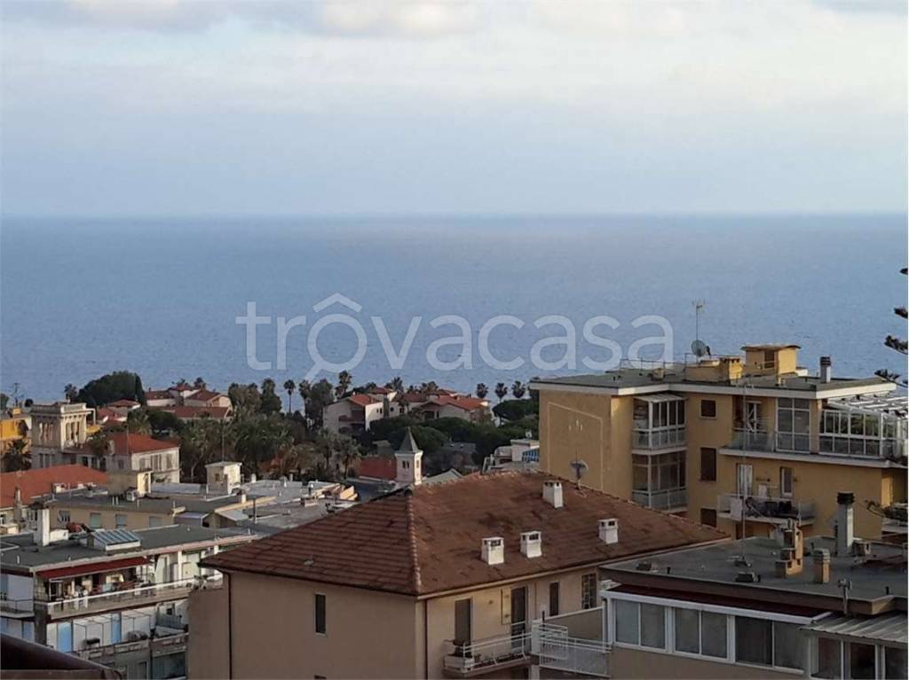 casa indipendente in vendita a Sanremo