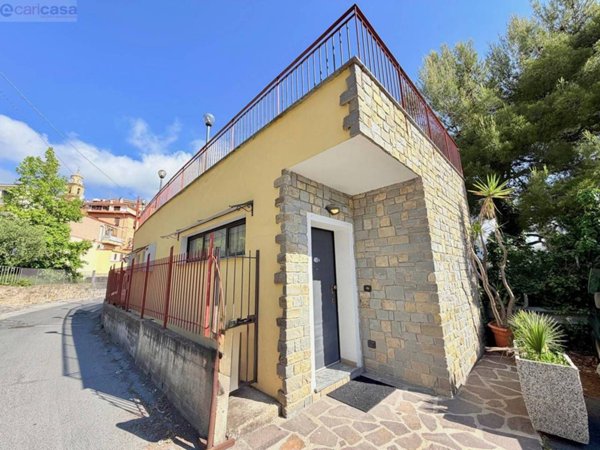 appartamento in vendita a Sanremo in zona Coldirodi