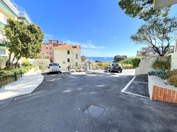 appartamento in vendita a Sanremo in zona Coldirodi