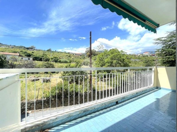 appartamento in vendita a Sanremo in zona Coldirodi