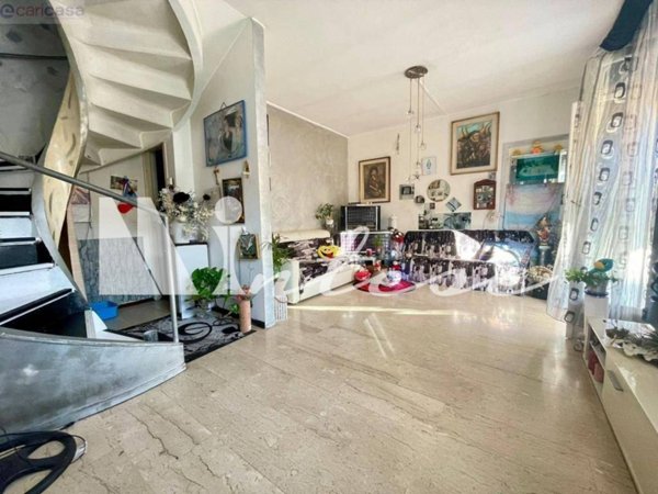 casa indipendente in vendita a Sanremo