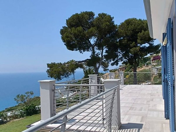 casa indipendente in vendita a Sanremo