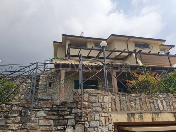 casa indipendente in vendita a Sanremo