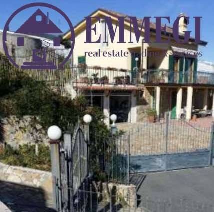 casa indipendente in vendita a Sanremo