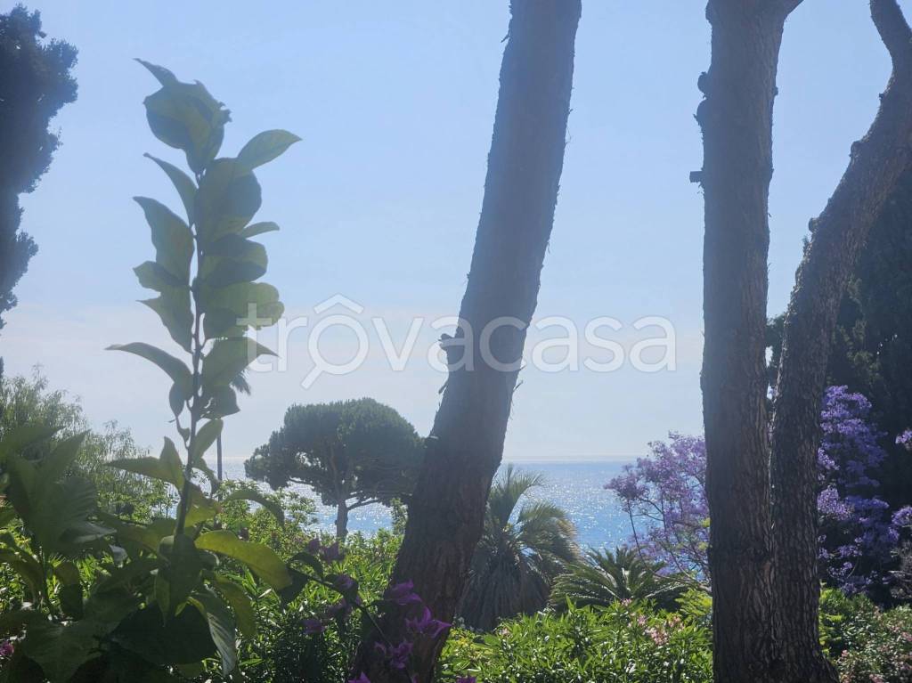 appartamento in vendita a Sanremo