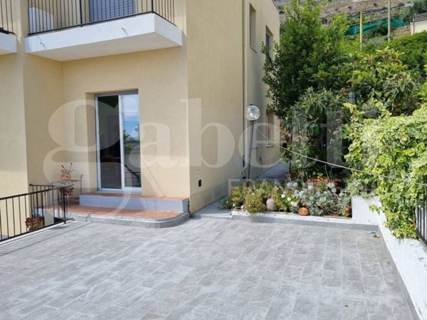 appartamento in vendita a Sanremo in zona Bussana