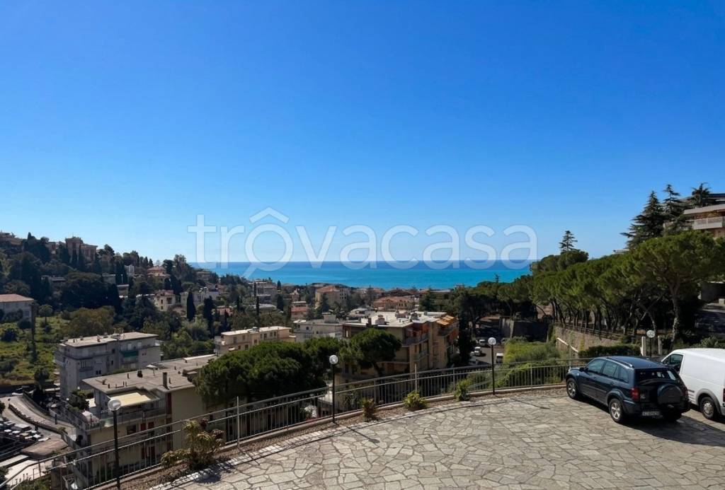 appartamento in vendita a Sanremo in zona Coldirodi