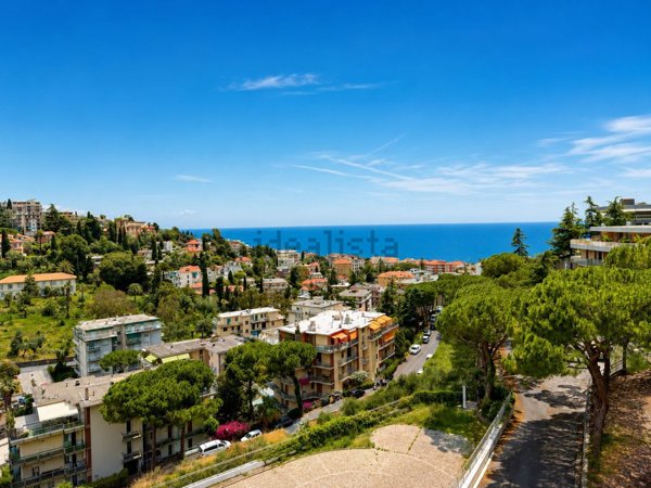 appartamento in vendita a Sanremo