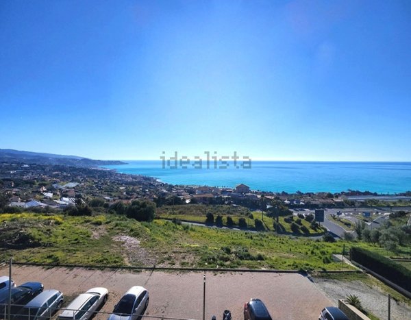 appartamento in vendita a Sanremo in zona Coldirodi