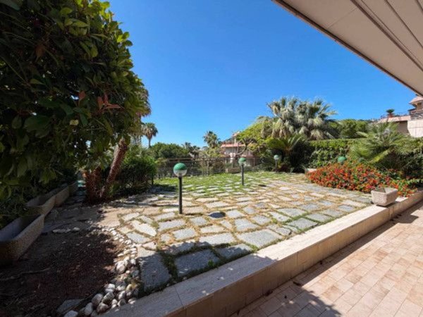 appartamento in vendita a Sanremo in zona Coldirodi