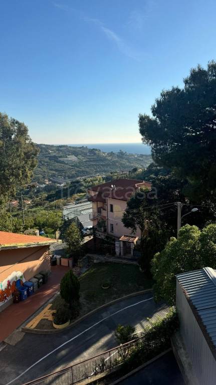 appartamento in vendita a Sanremo in zona Poggio