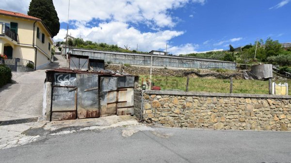casa indipendente in vendita a Sanremo in zona Coldirodi