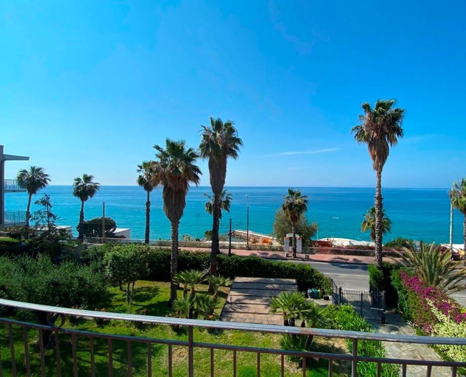 casa indipendente in vendita a Sanremo