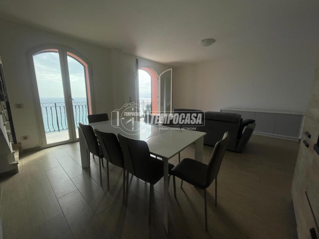 appartamento in vendita a Sanremo in zona Poggio